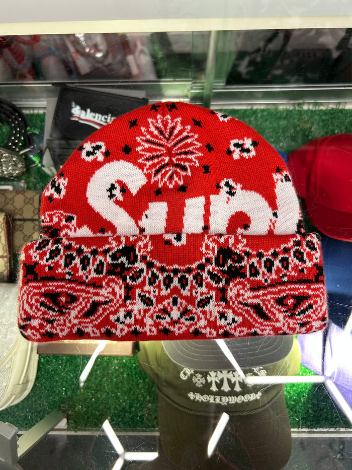 SUPREME RED BANDANNA BEANIE (PRE-OWNED)