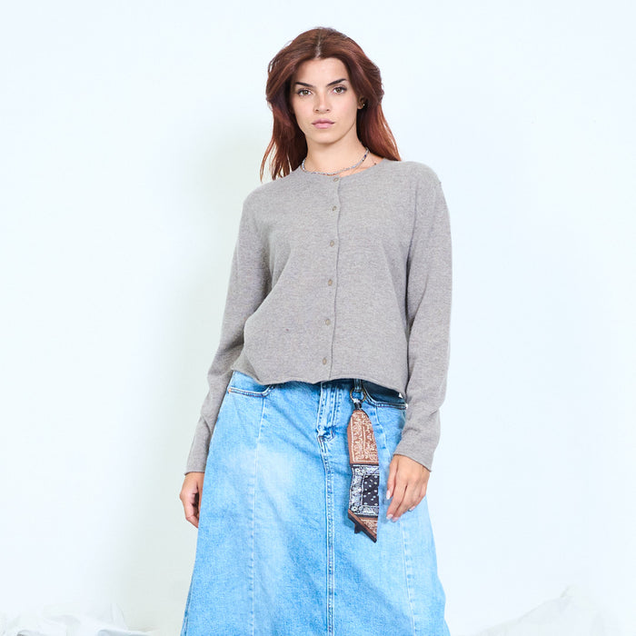 Fine-knit round-neck cardigan with tonal buttons wholesale