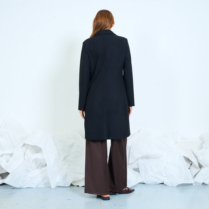 Tailored single-breasted coat with welt pockets wholesale