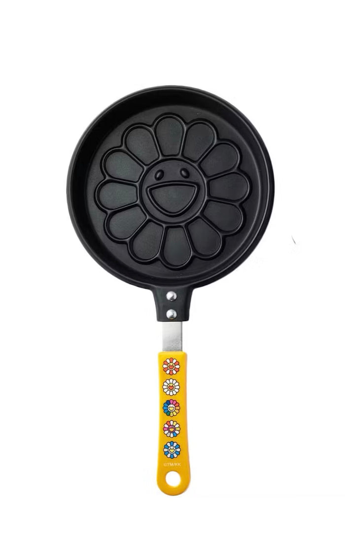 TAKASHI MURAKAMI X SMART MAGAZINE FLOWER PANCAKE PAN (BRAND NEW)