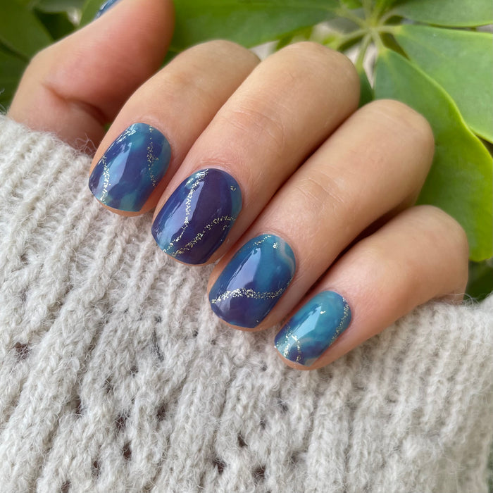 UV-free gel nail River & Navy