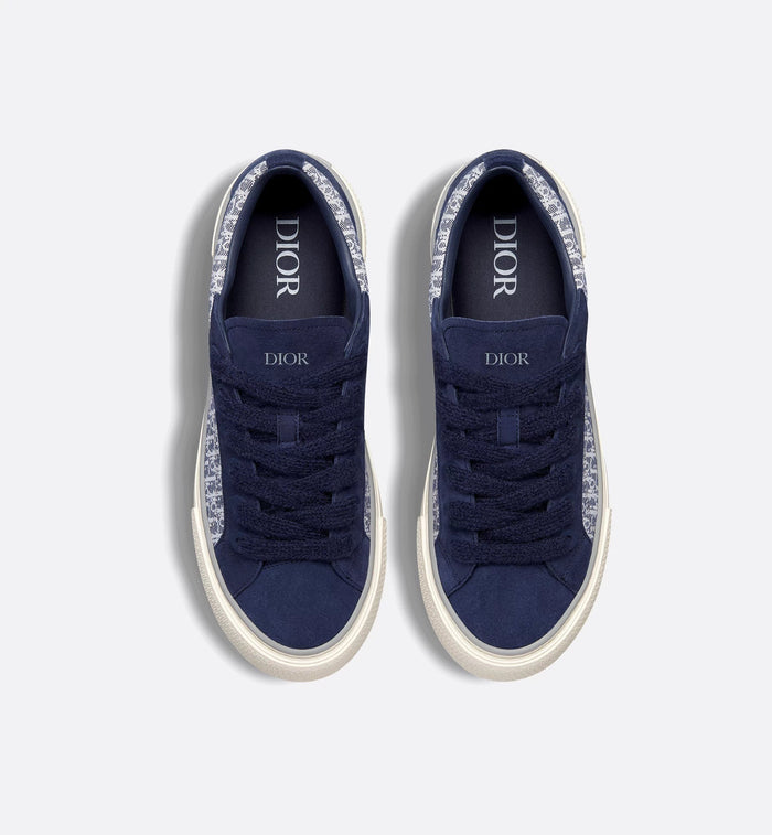 "B33" Spin Sneaker