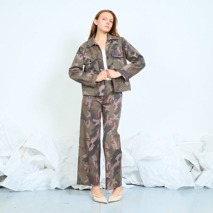Camouflage utility jacket with flap pockets wholesale