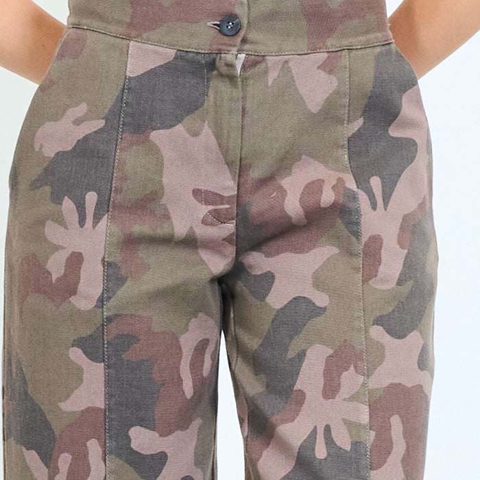 Camouflage wide-leg trousers with angled pockets wholesale