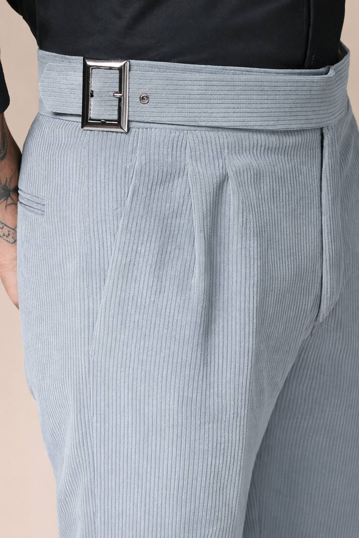 28 / Light Grey