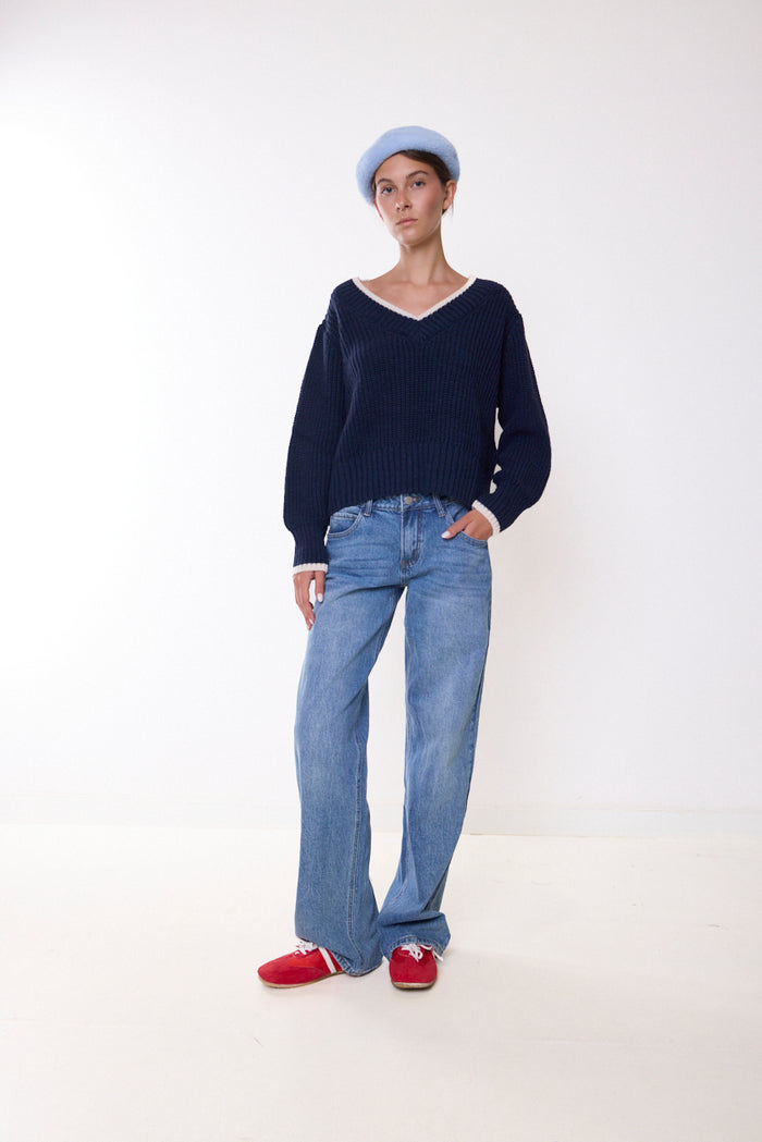 Contrast-trim V-neck knit sweater wholesale