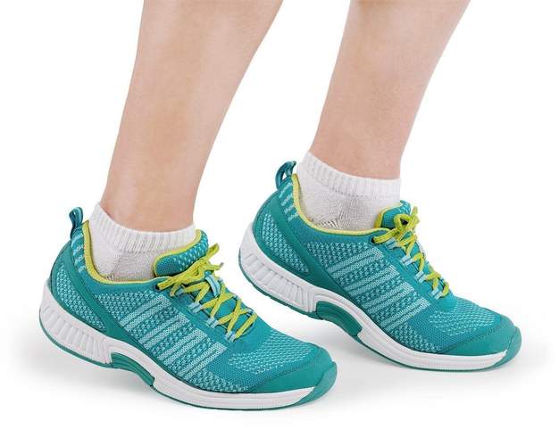 Orthopedic edma lymphedema orthotic shoes comfortable Canada orthofeet
