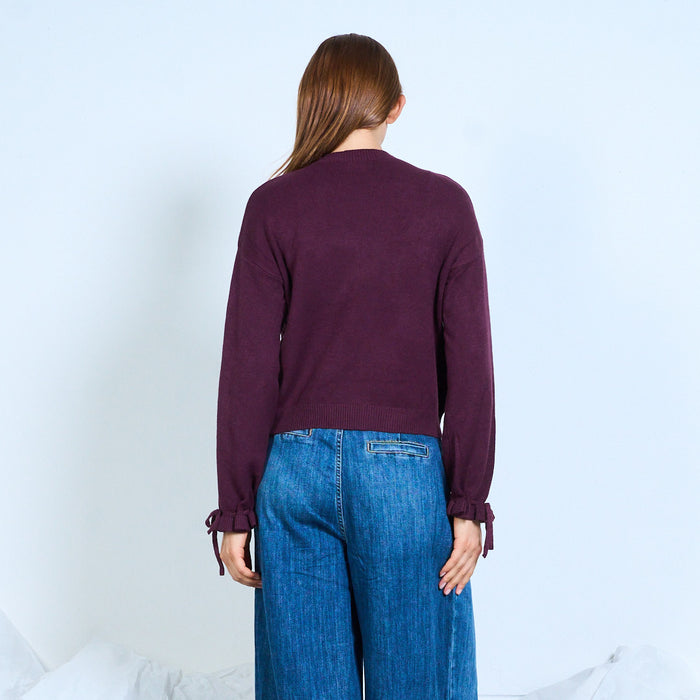 Cropped knit sweater with tie cuffs wholesale
