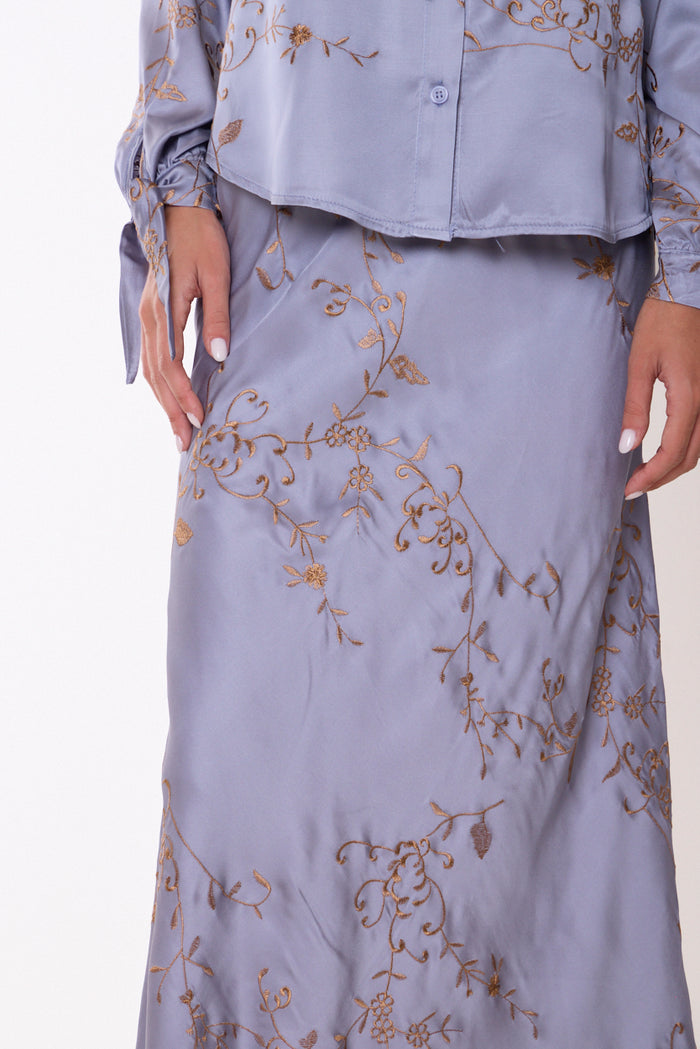 Embroidered floral long skirt wholesale