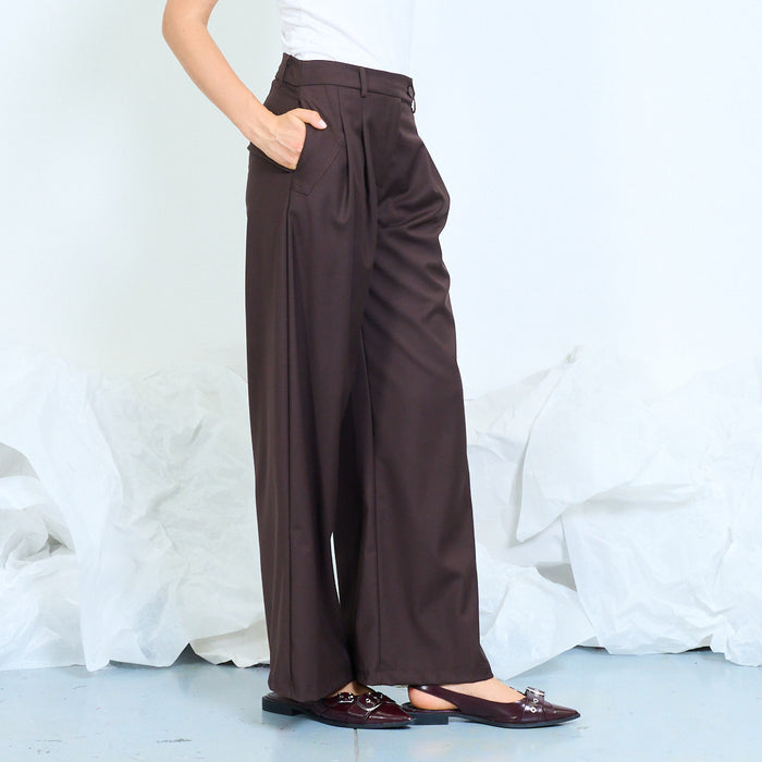 High-waisted wide-leg trousers with front pleats wholesale