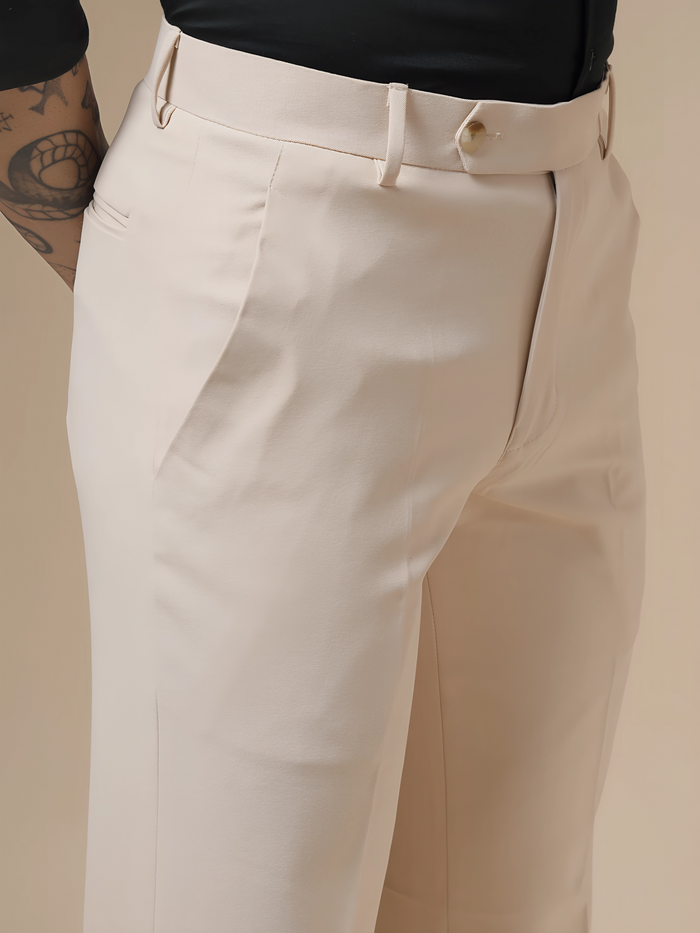 28 / Beige