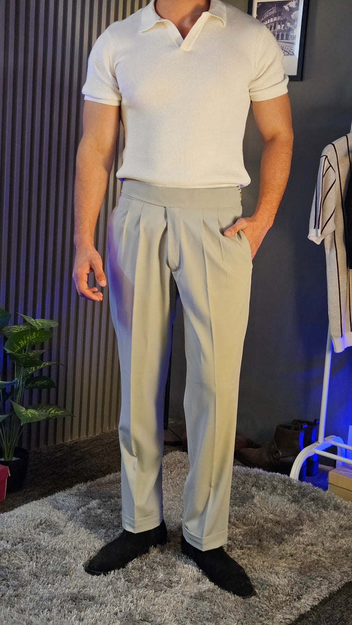 Lime Classic Button Gurkha Pant × White Flat Knit Half Sleeves Knit Polo