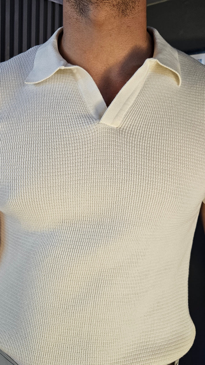 Lime Classic Button Gurkha Pant × White Flat Knit Half Sleeves Knit Polo