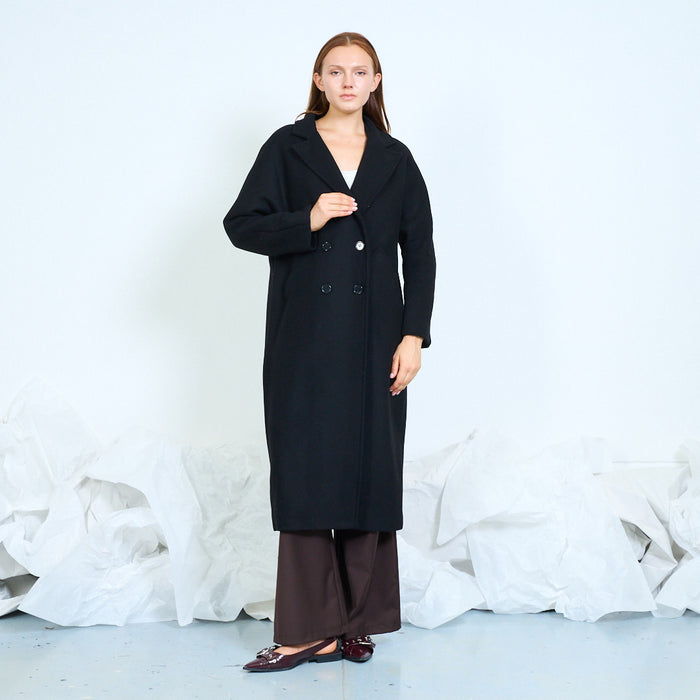Long double-breasted coat with notched lapels wholesale