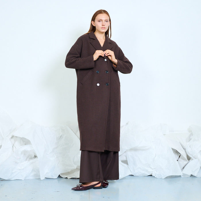 Long double-breasted coat with notched lapels wholesale