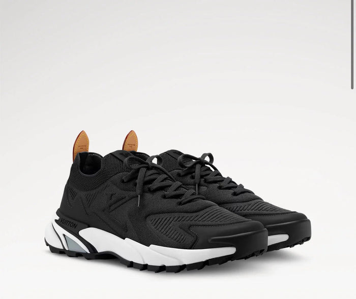 "LV" Runner Sneaker