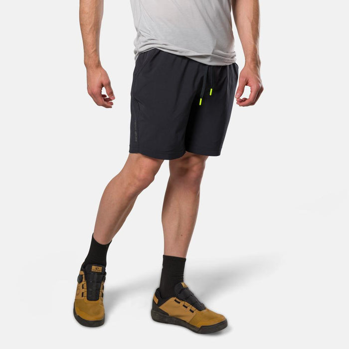 color:BLACK||view:SKU Image On Body||gender:Men||seo:CANYON ACTIVE 8INCH SHORT