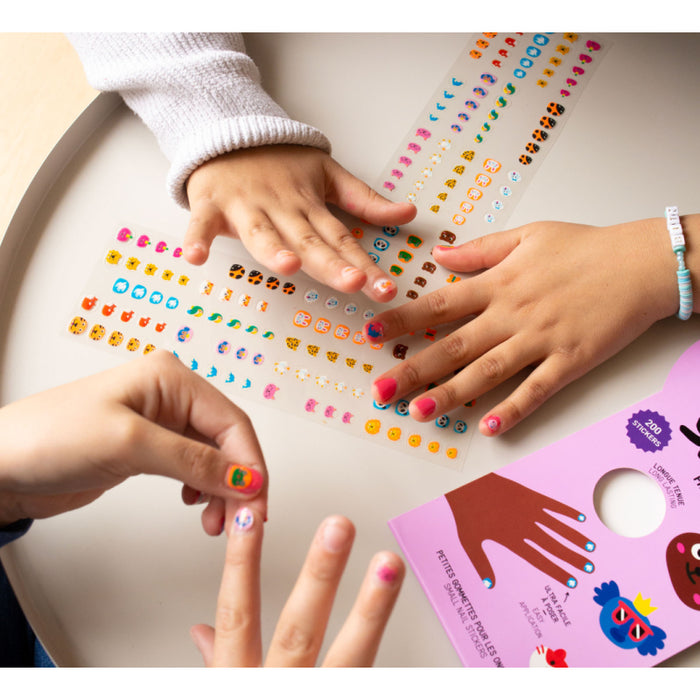 Nail Stickers - Friends - Lifestyle Cut