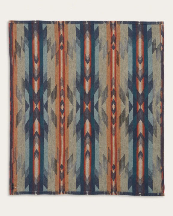 Pendleton© Wyeth Falls Organic Cotton Throw Gift Pack