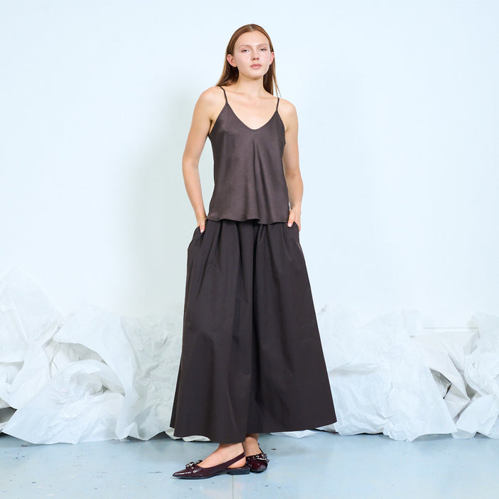 Pleated maxi skirt with elasticated waistband wholesale