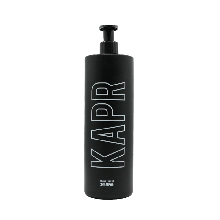 KAPR Conditioner – zwarte fles met pomp, transparante achtergrond, verzorgt en verzacht het haar.