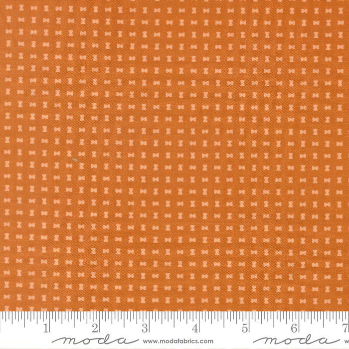 Pumpkin- Scenery Spools- Fat Quarter