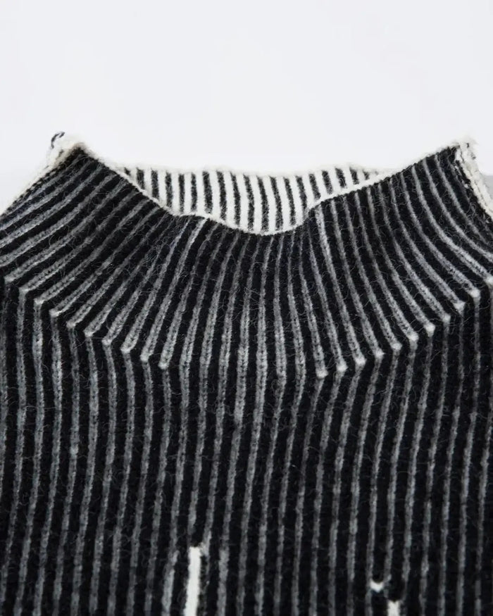 "RAVEN" - KNIT