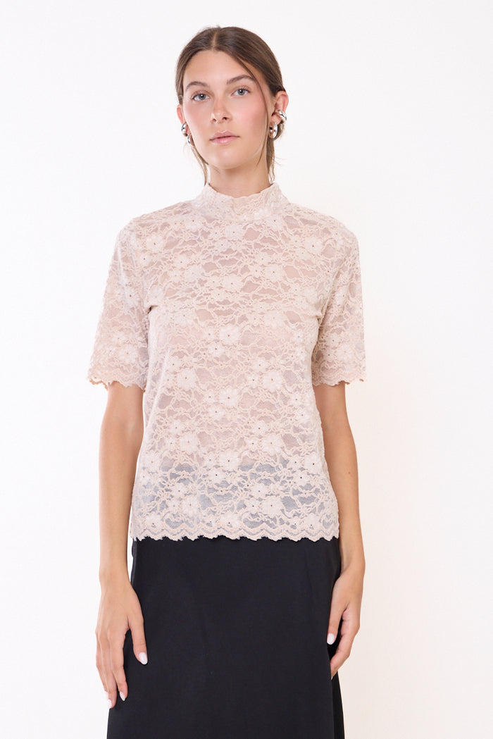 Short-sleeve lace top with scalloped edges wholesale
