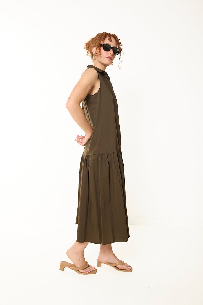Sleeveless collared midi dress wholesale