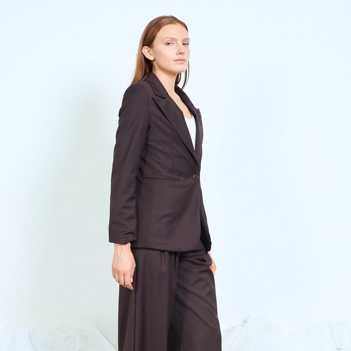 Tailored single-breasted blazer with welt pockets wholesale