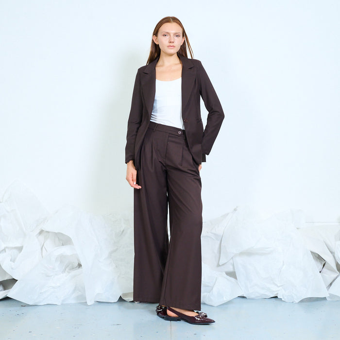 Tailored single-breasted blazer with welt pockets wholesale
