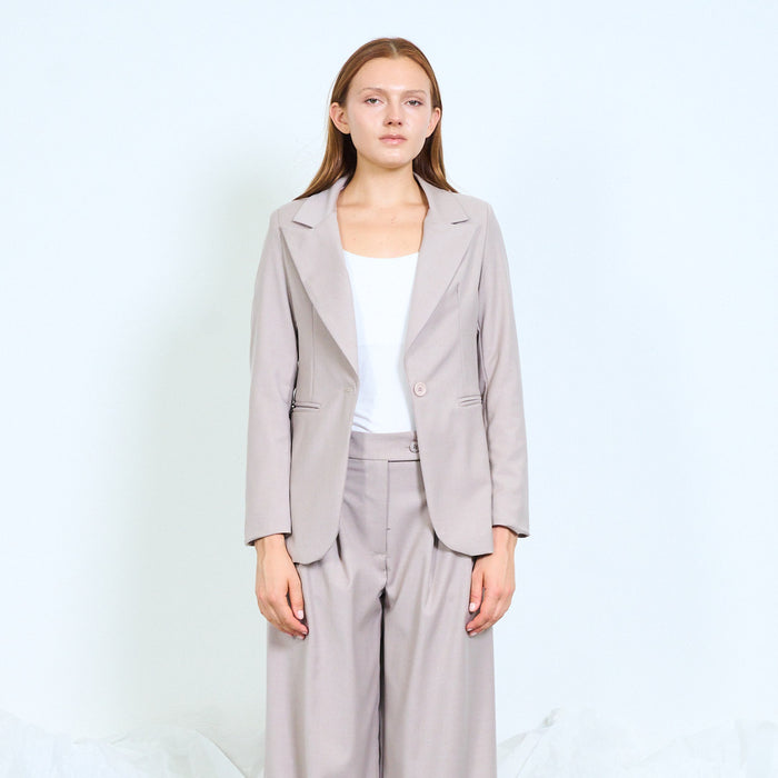 Tailored single-breasted blazer with welt pockets wholesale