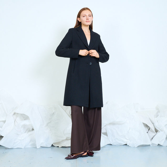Tailored single-breasted coat with welt pockets wholesale