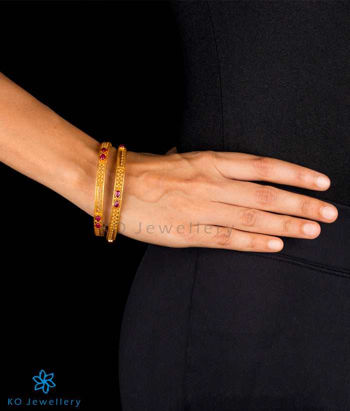 The Ramyati Silver Bangle-Single (Red/Size/2.2/2.4/2.6/2.8)