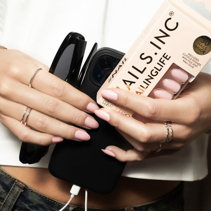 Totally Taylor Classic Pink Press-On Nails
