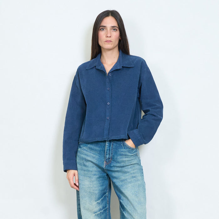 Washed cotton cropped shirt with raw edge hem wholesale