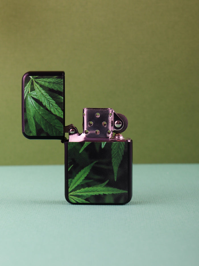 Windproof Metal Lighter Refillable | Leaf-Image 1