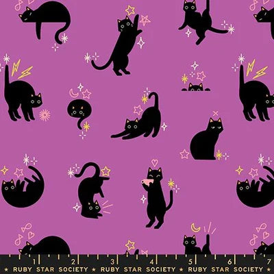 Witchy- Catwalk Cats- Freaky Familiars- Fat Quarter