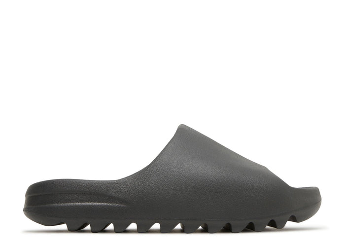 YZY SLIDE BLACK YS-01 (BRAND NEW)